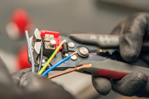 Best 24-Hour Electrician  in Manhattan, KS
