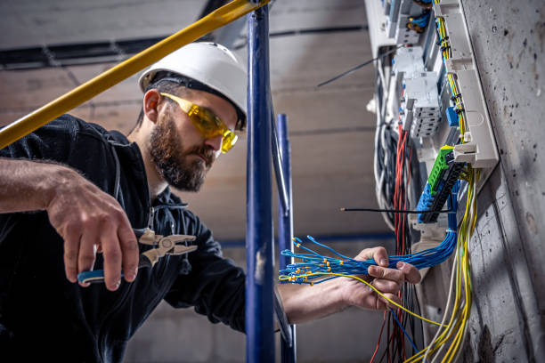 Best Emergency Electrician Near Me  in Manhattan, KS